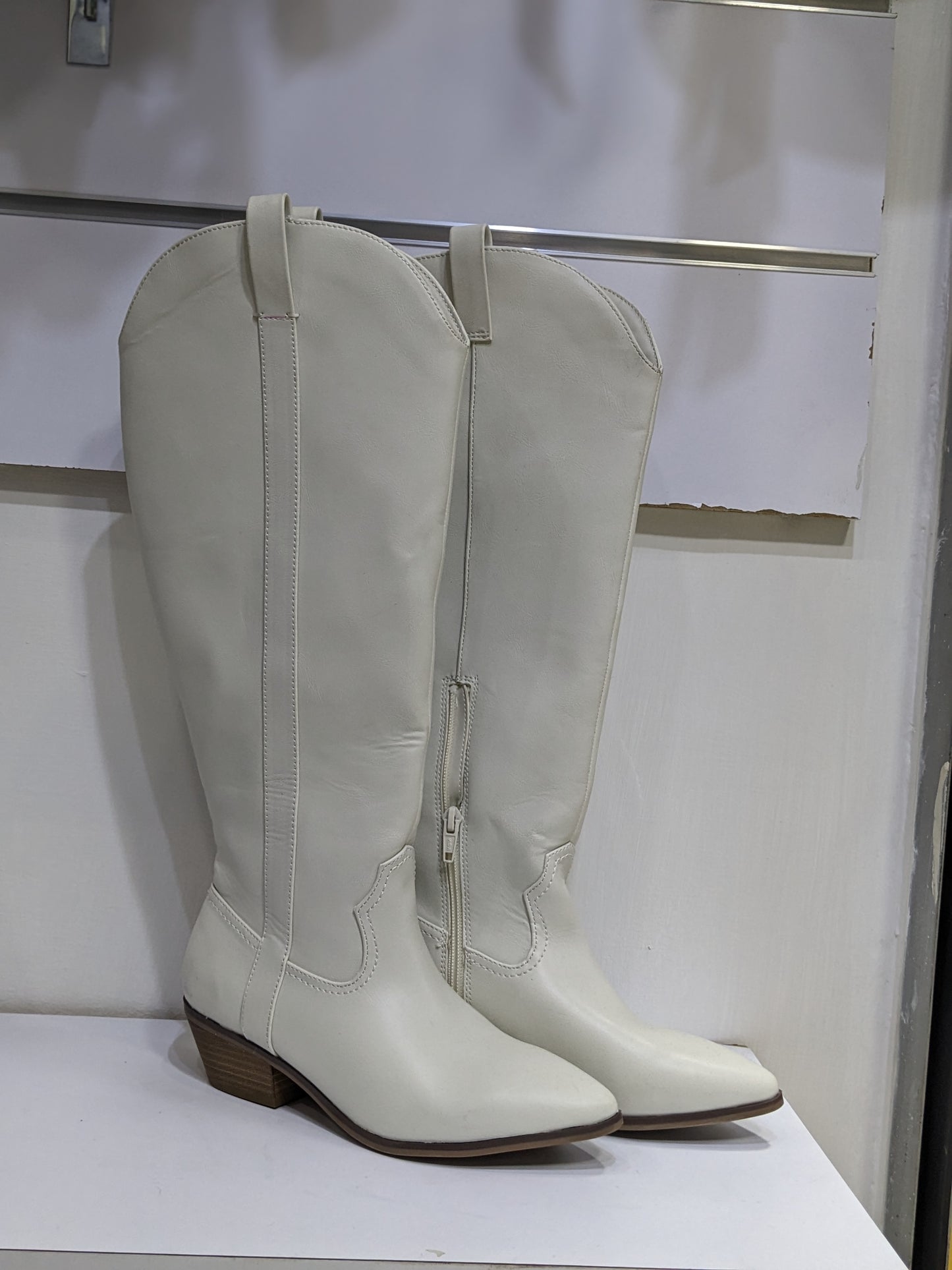 Botas Vaqueras Altas Punta Fina