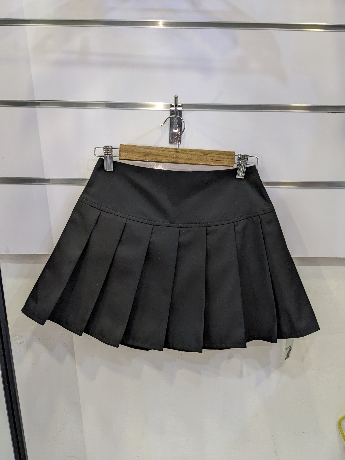 Falda Dagi En Negro